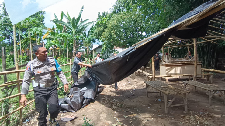 Tegas Berantas Perjudian Polisi Bongkar Lima Arena Sabung Ayam di Jember